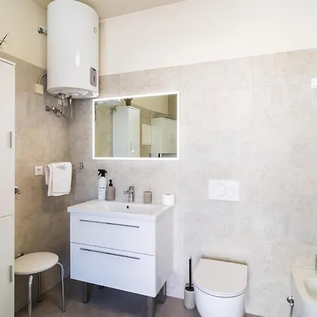 3 Bedroom Stunning In *